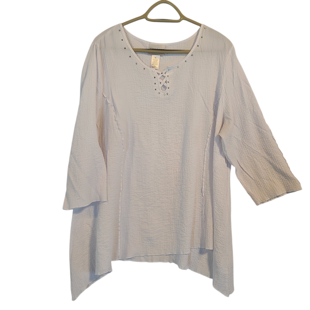 Alfred Dunner White Textured Lattice Neck Rhinestone Top 1X